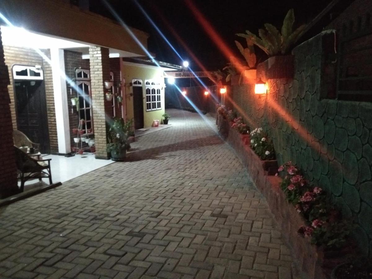 Kaesa Homestay Berastagi Exterior photo